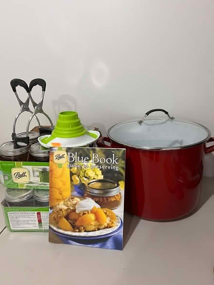 Photo of free Canning jars and canning pot (Southeast Grand Rapids) #1