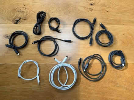 Photo of free Ten Thunderbolt-2 cables (Priestwood RG42) #1