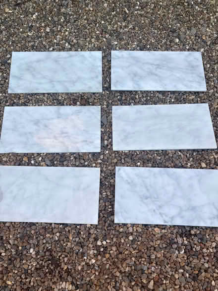 Photo of free White marbled ceramic tiles (Birchwood LN6) #1