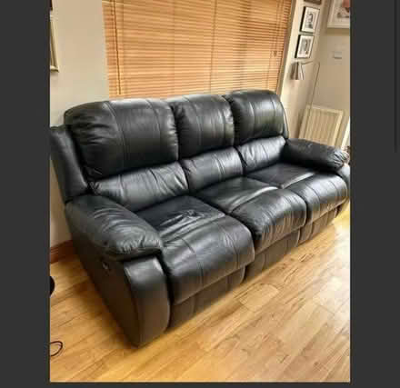 Photo of free Sofa and dining table set (D15KC62) #1