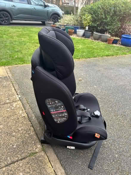 Photo of free Rotating child car seat (Carlton Miniott YO7) #2