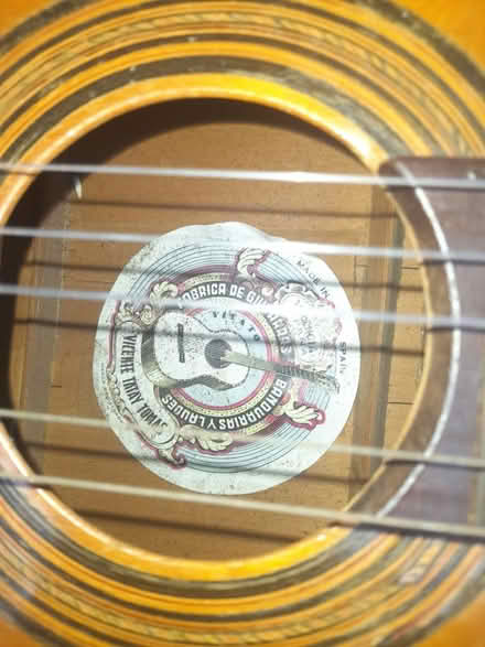 Photo of free Guitar (BT57) #1