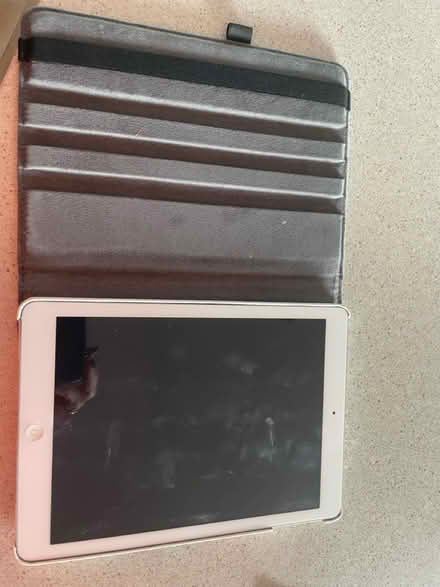 Photo of free Ipad (Caldy) #3