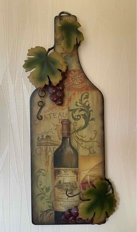 Photo of free Metal wall hangings (Fernhill BL9) #1