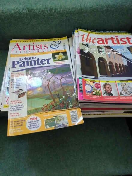 Photo of free Art magazines (Kt12 4lb) #1