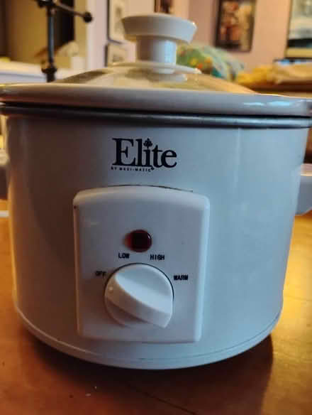 Photo of free Small Slow Cooker (West End bet. Dupont & Georgtn) #1