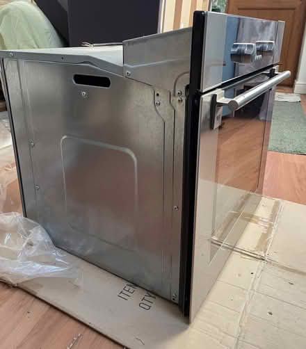 Photo of free Electric oven to install in housing (Himbleton WR9) #2