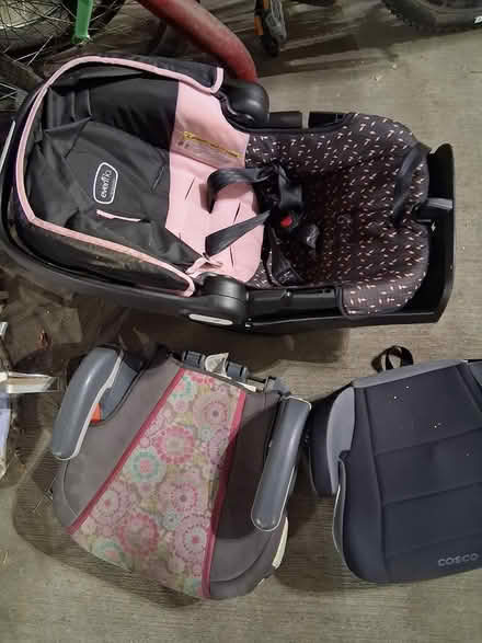 Photo of free Car seats (Interbay/Queen Anne) #1