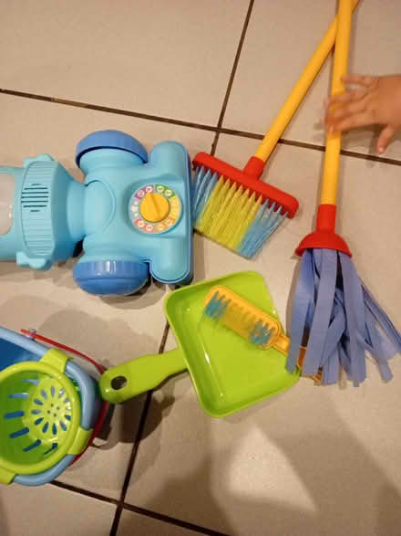 Photo of free hoover/mop/bucket brush set (Richmond TW9) #3
