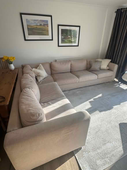 Photo of free cream sofa (Balham SW17) #2