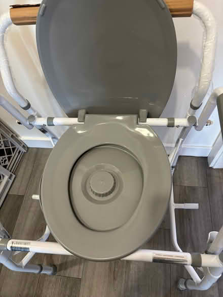 Photo of free new portable commode (Burbank Hillside) #3