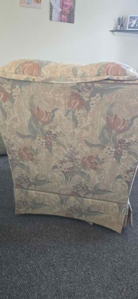 Photo of free Single arm chair (Nr3) #1