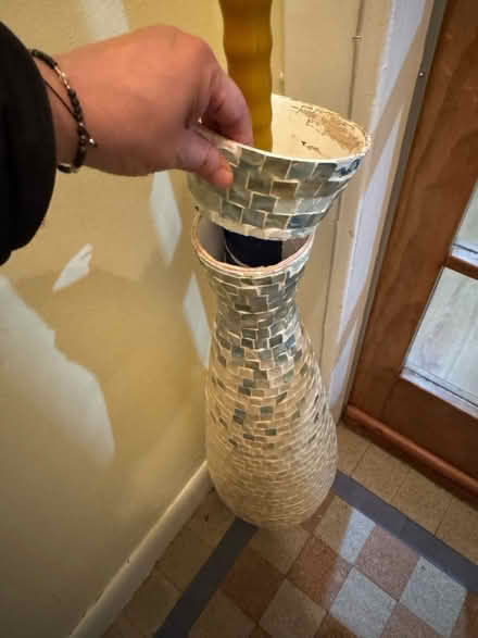Photo of free tall decorative vase (over 3ft) (Liberton EH16) #3