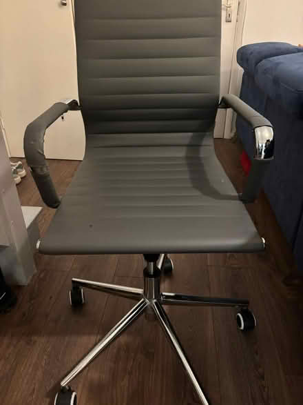 Photo of free Grey Office Chair (Streatham Common) #1