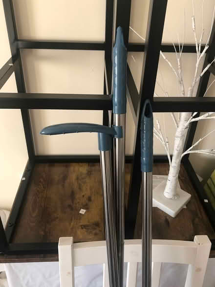 Photo of free Long handled dustpan & brush set (Neasden NW10 near McDonald) #2