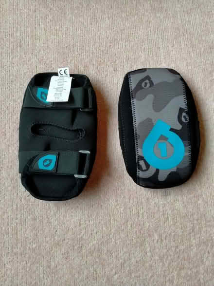 Photo of free Mountain biking elbow pads, medium size (Woodthorpe YO24) #1