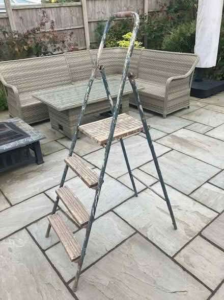Photo of free Stepladder (Shelton SY3) #2