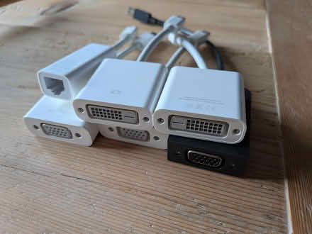 Photo of free Various mini-dp/thunderbolt 1 adapters (Caldecott OX14) #1