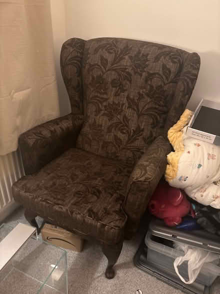 Photo of free Dark brown armchair (Sherwood NG5) #1
