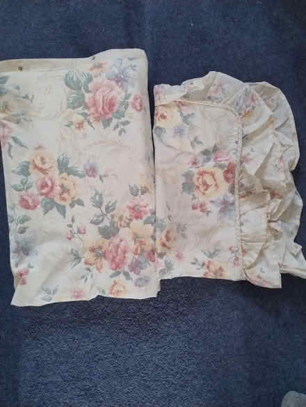 Photo of free Single duvet cover and pillowcase (Cheadle Hulme SK8) #1