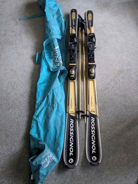 Photo of free Skis 158cm and ski boots size 6 womens (Alderley Edge SK9) #2