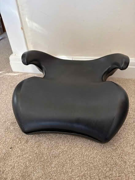 Photo of free Child booster seat (Whyteleafe south) #1