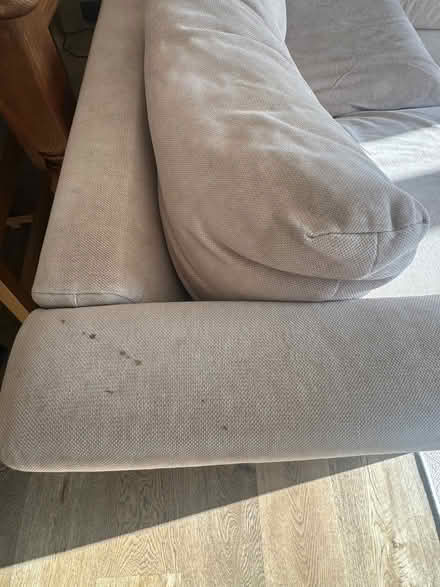 Photo of free cream sofa (Balham SW17) #3