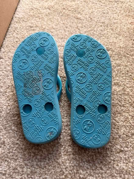 Photo of free Children’s flip-flops (Whyteleafe south) #2