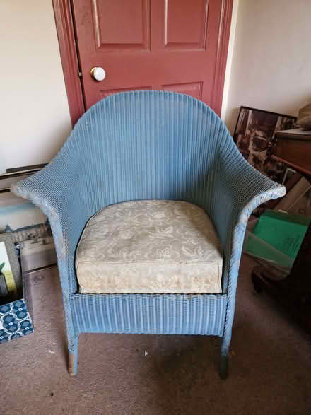 Photo of free Lloyd Loom style chair (Stoke Newington N16) #1
