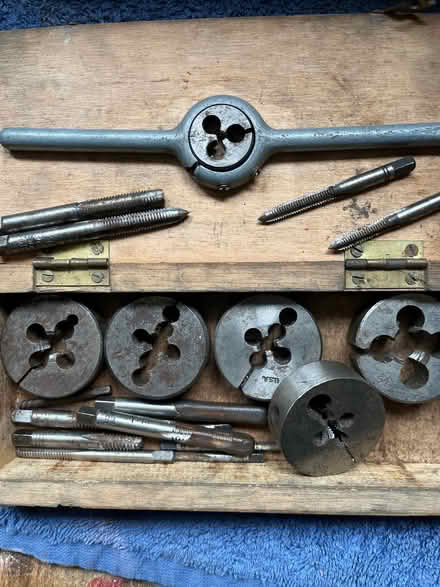Photo of Old Imperial thread taps and dies (Falkirk FK1) #1