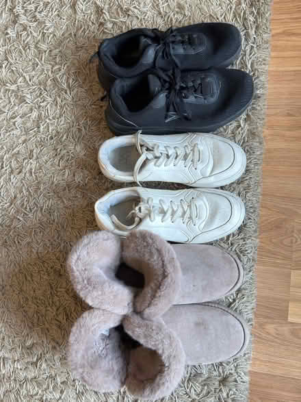 Photo of free Female boot/ sneakers EU 40/41 (Levenshulme M19) #3