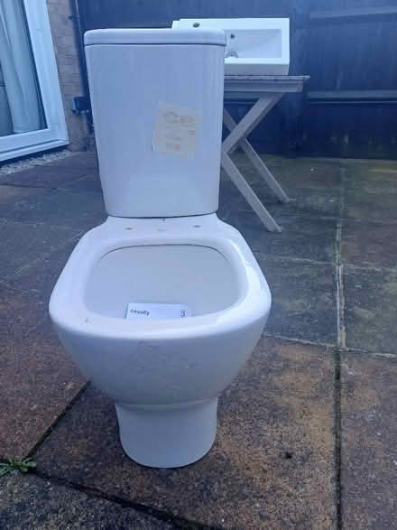Photo of free toilet (Rose Hill OX4) #1