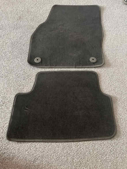 Photo of free VW Polo mk6 passenger & rear mats (First Avenue. Hove.) #1