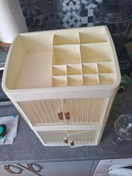 Photo of free Make up holder (Eaton NR4) #3