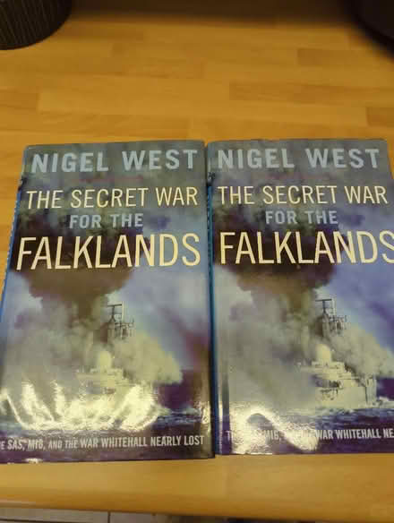 Photo of free Book about the falklands war (Shippon OX13) #1