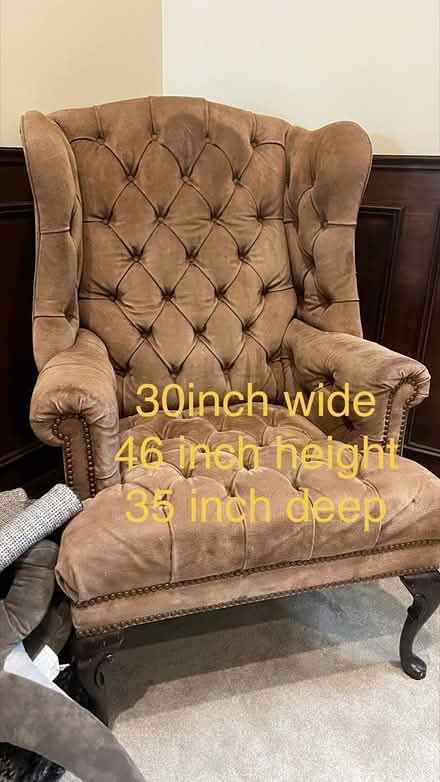 Photo of free Office table and chairs (Lake Forest Park) #2