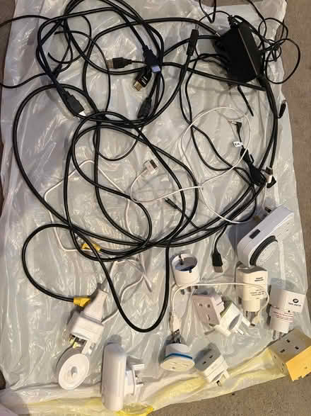 Photo of free Various cables and adapters (Lewes, BN7) #1