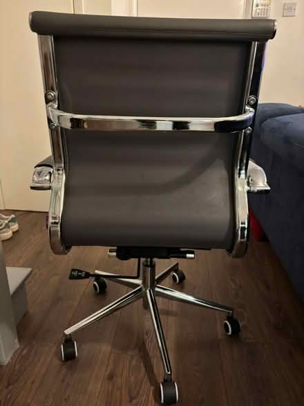 Photo of free Grey Office Chair (Streatham Common) #2