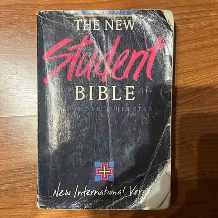 Photo of free Vintage The New Student Bible (NIV) (Flatlands) #1
