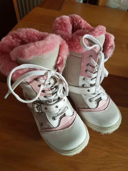 Photo of free Winter shoes EUR28 (Penrith CA11) #1