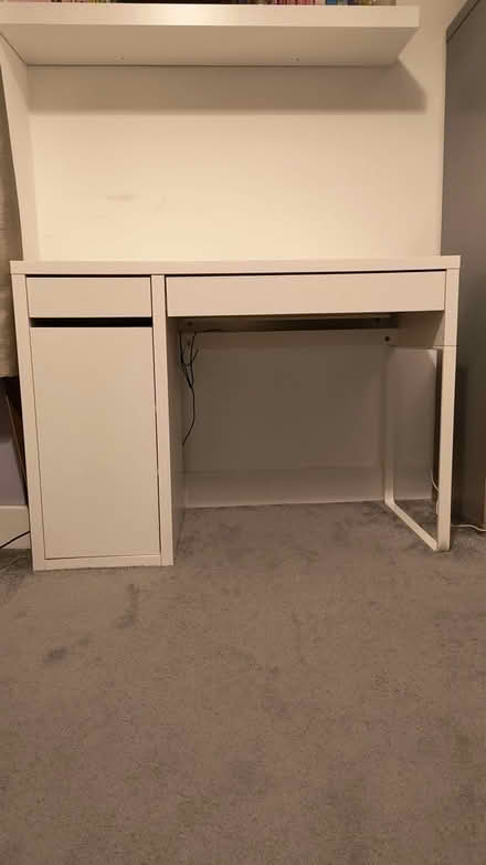 Photo of free Children's desk and chair (East Barnet EN4) #1