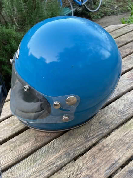 Photo of free Griffin helmet (Cutteslowe OX2) #1