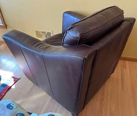 Photo of free Leather chair (Roseville) #2