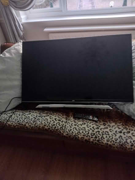 Photo of free JVC smart TV with DVD player (Mile House TS19) #1
