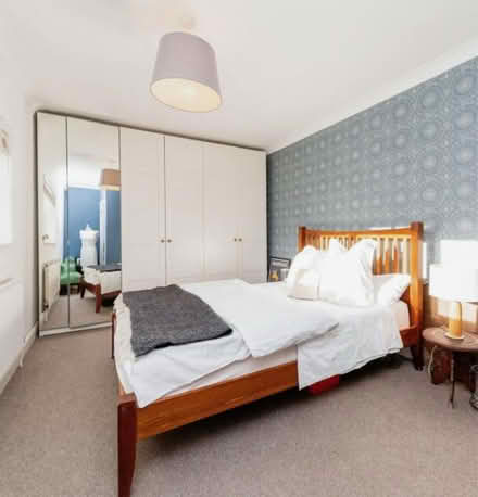 Photo of free Kingsize wooden bed frame (BS16) #1