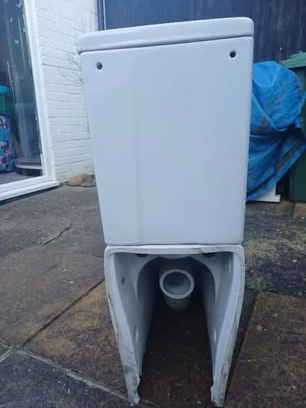Photo of free toilet (Rose Hill OX4) #3