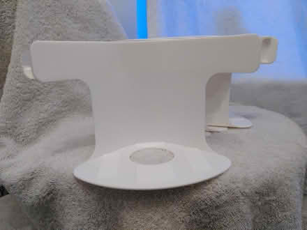 Photo of free Bedsheet holders (Upper Arncott OX25) #1