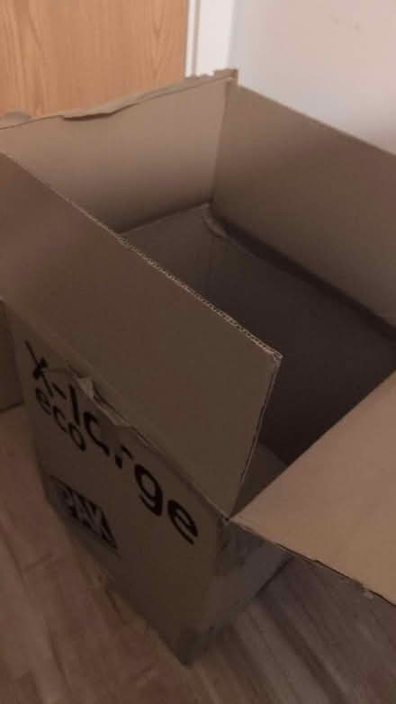 Photo of free boxes (Media city M50) #2