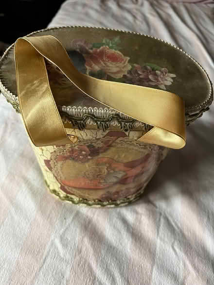 Photo of free A vintage decoration (Forest Hills) #3