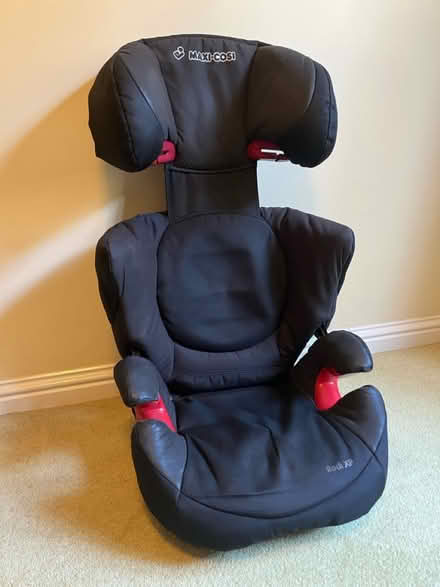 Photo of free Booster Seat (height adjustable) (Adambrae, Livingston) #2